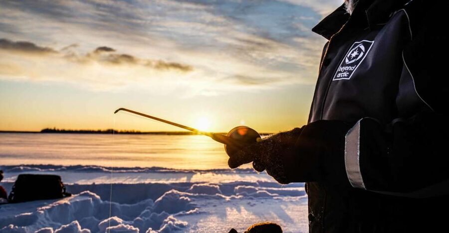 Rovaniemi: Ice Fishing on a Frozen Lake with BBQ and Photos - A quiet place for winter photography