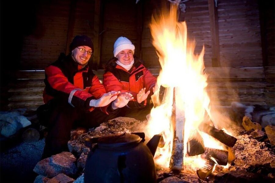 Rovaniemi: Lapland Northern Lights Tour with BBQ - How much value do you get for $81?