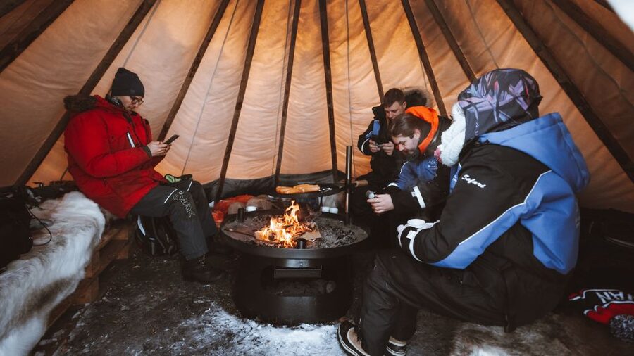 Rovaniemi: Lapland Ski Trekking Safari - Leaving Rovaniemi for the Taiga forest