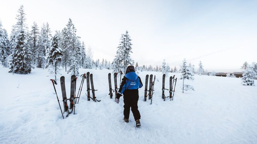 Rovaniemi: Lapland Ski Trekking Safari - The campfire break and Finnish snack