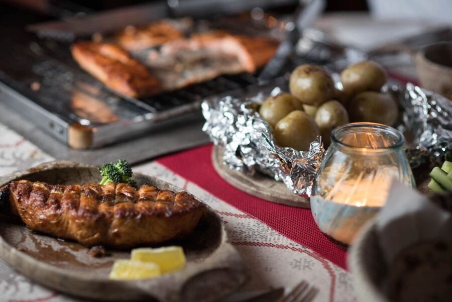Rovaniemi: Lappish Evening Experience with Dinner - Key points at a glance