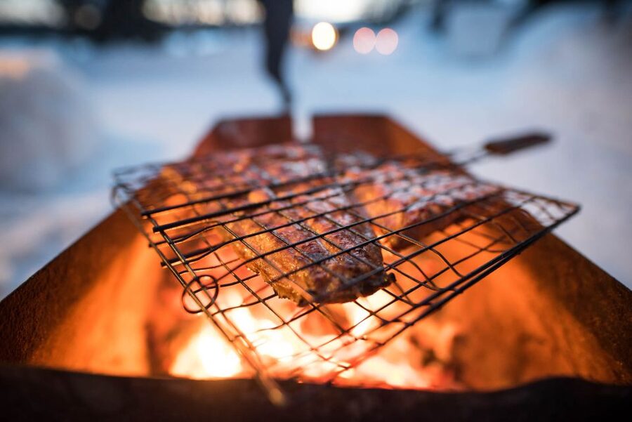 Rovaniemi: Lappish Evening Experience with Dinner - Who should book this evening?