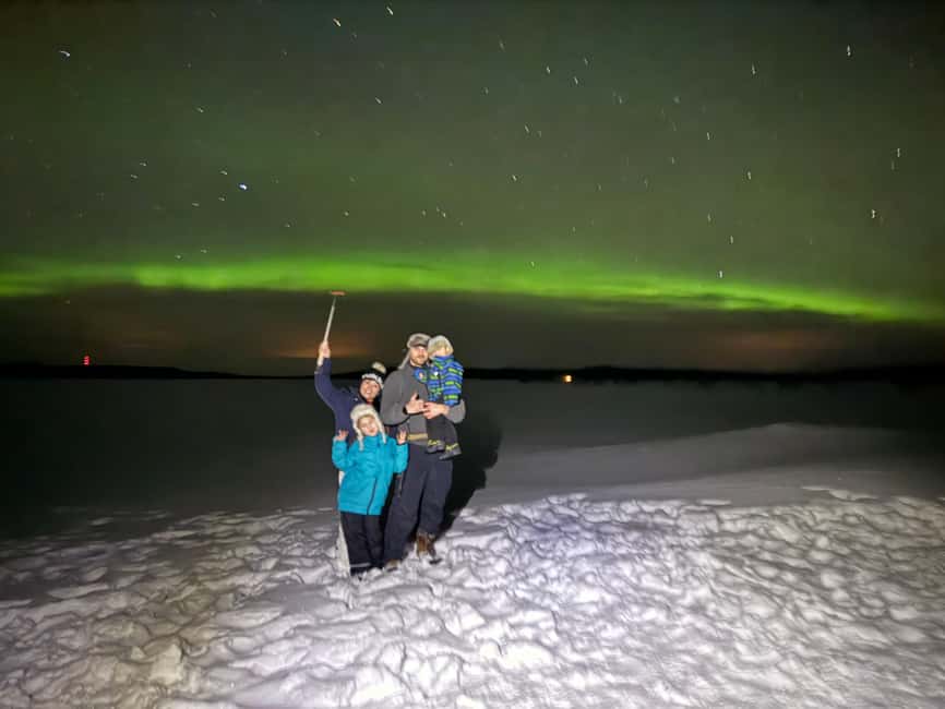 Rovaniemi:Northern Lights Hunt in Lapland Wilderness - Photographing the Northern Lights with a phone