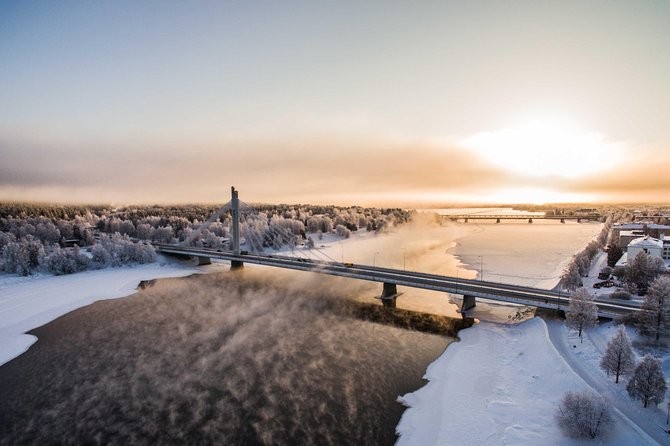 Rovaniemi photography tour - Lumberjack’s Candle Bridge: Rovaniemi’s clearest city frame