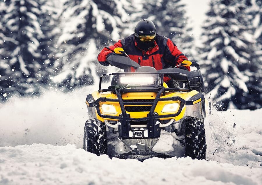 Rovaniemi: Quad Bike Ride and Ice Fishing - One hour through the Lapland forest
