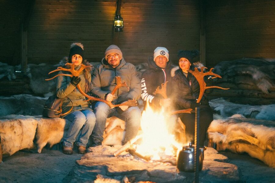Rovaniemi: Reindeer Farm Visit with Photographer - The 25-minute ride from Rovaniemi