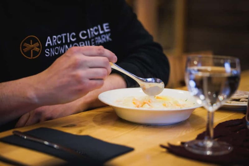 Rovaniemi: Reindeer, Huskies & Santa Claus Village - Why this six-hour tour works well