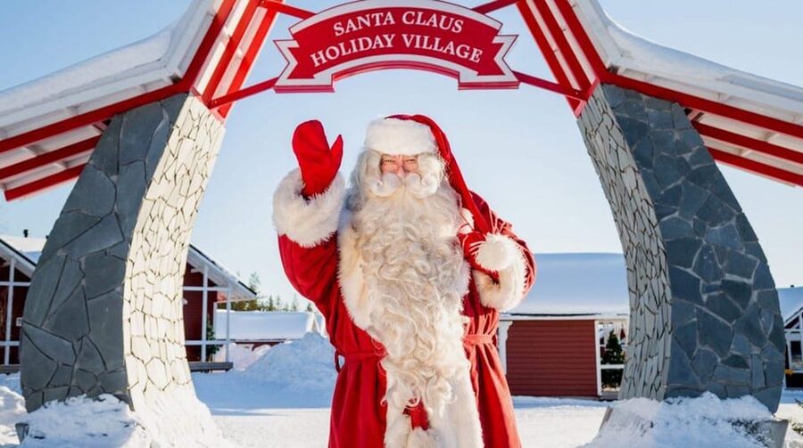 Rovaniemi: Santa Claus Village Tour Huskies & Reindeer ride - Starting with hotel pickup in Rovaniemi