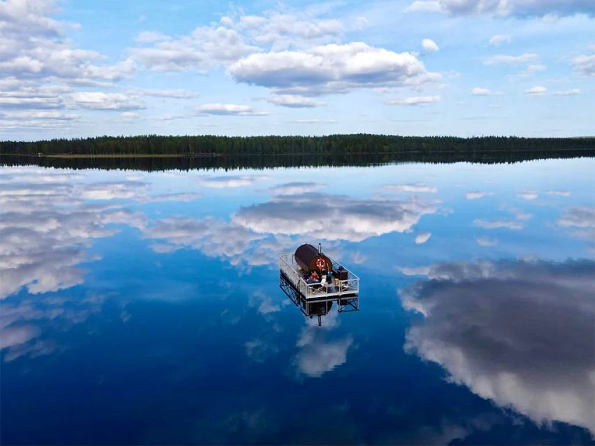 Rovaniemi: Sauna Boat Scenic Lake Cruise - Changing aboard the floating sauna