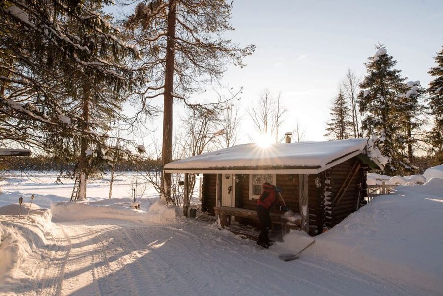 Rovaniemi: Sauna & Ice Swimming Tour with Dinner and Aurora - Is $184 a fair price?
