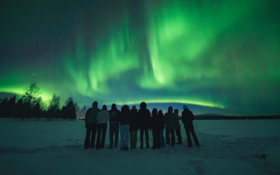Rovaniemi: Small Group Aurora Hunt-full money back guarantee - Why this is more than a fixed viewing stop