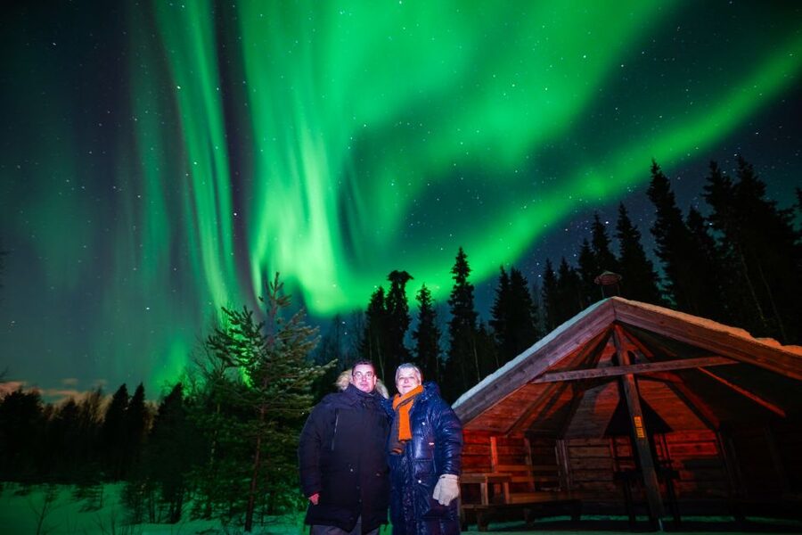 Rovaniemi: Small-Group Northern Lights Wilderness Tour - Leaving Rovaniemi for the dark