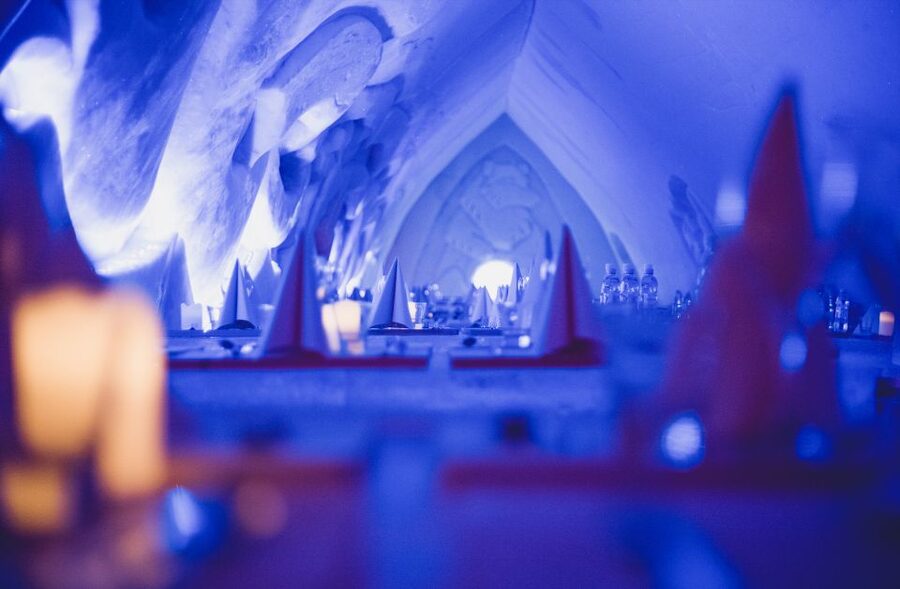 Rovaniemi: Snowmobile Safari to Arctic Snow Hotel - Learning to handle the snowmobile