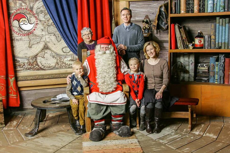 Rovaniemi: Tour to Santa Claus Village with Hotel Transfer - From your Rovaniemi hotel to Santa Claus Village
