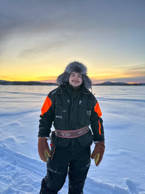 Saariselkä: Ice Fishing Tour to Lake Inari, reindeers& lunch - What the $222 price includes