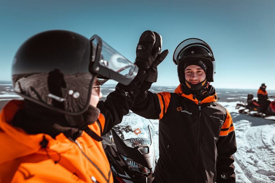 Saariselkä: Snowmobile Ride with Hot Drinks - Should you book this two-hour ride?