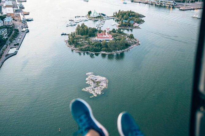 Sightseeing Helicopter Tour in Helsinki 45 Minutes - Wealthy neighborhoods, ferries, and winter ice
