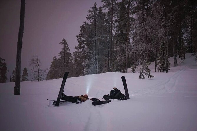 Ski Trekking under the Northern Lights - Staying warm without overheating