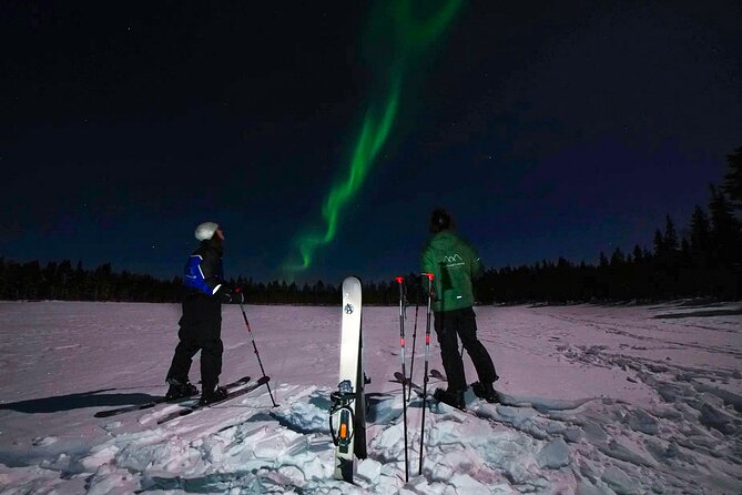 Ski Trekking under the Northern Lights - Learning to use backcountry skis