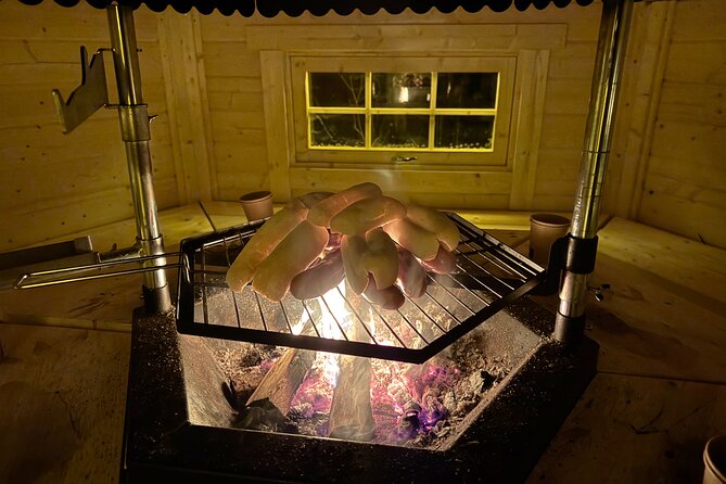 Small Group Northern Lights Hunting with BBQ and visiting Cabin - Why the small group matters