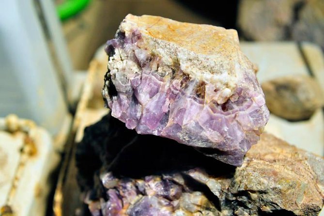 Small-group Wintertime Amethyst Mine Visit from Rovaniemi - Why the Lampivaara mine is worth the journey