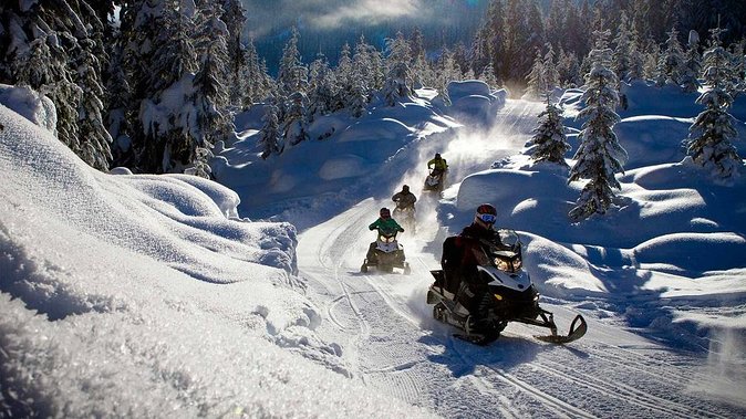 Snowmobile & Animals Day Tour - Getting ready at the Nordic Unique Travels base
