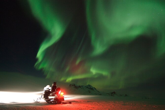 Snowmobile Photography Trip to the Aurora - Key points to know before you book
