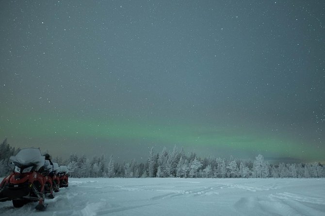 Snowmobile Safari to Search for the Northern Lights - How this tour compares with a simple aurora outing