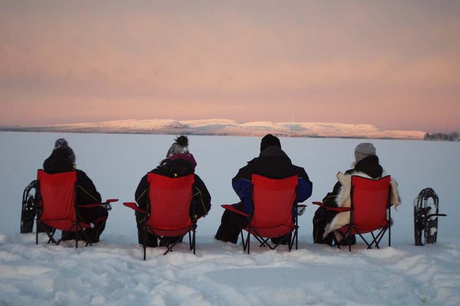 Snowshoe experience with traditional beverages in Lapland - Starting near Santa Claus Hotel in central Rovaniemi