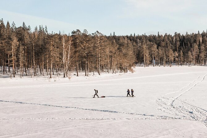 Snowshoe Trip in the Wilderness - Leaving Rovaniemi for the forest