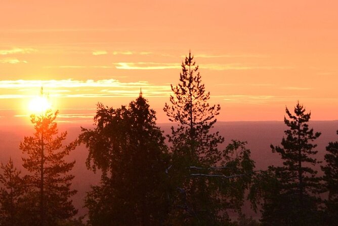 Sunset at the Arctic Circle - From Rovaniemi to Katkavaara in about 45 minutes