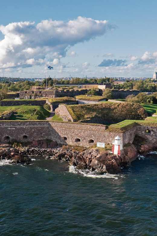 Suomenlinna: Guided Walking Tour with an Authorized Guide - The Great Courtyard and Piper’s Park