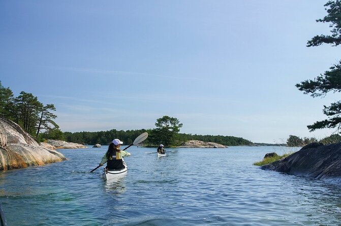 Turku Archipelago Kayaking Evening - Following a route shaped by wind and weather