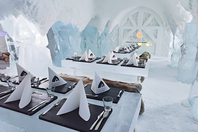 Visiting package: Guided Tour at Arctic Snow Hotel - Toboggans, kick sledges, and the outdoor yard