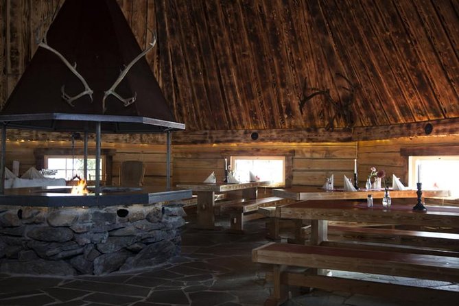 Wild Reindeers Safari + Lunch in Glass Igloo (private service) - Three courses inside a glass igloo