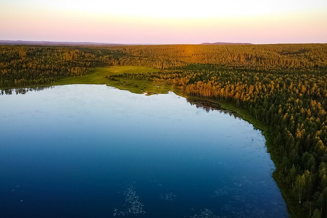Wilderness Survival Tour - Summer & Autumn - Early autumn and the colors of ruska