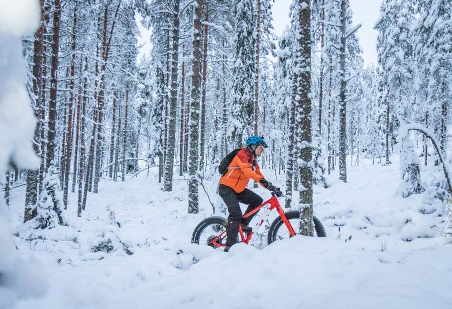 Winter Electric Fat bike Experience - The warm drink and cookie pause